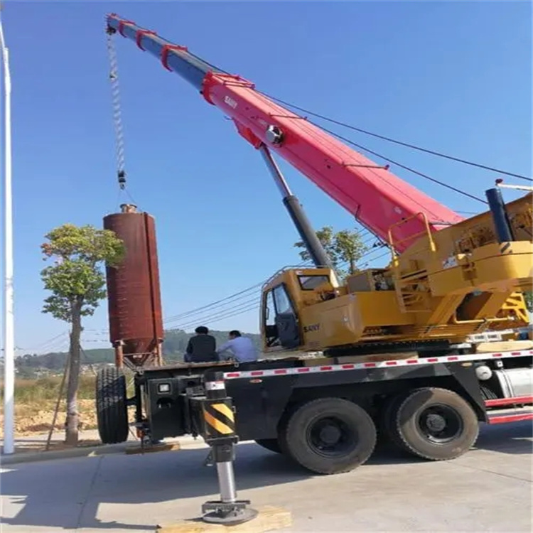 通山专业吊车租赁多少钱