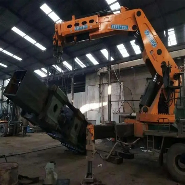 通山200吨折臂吊出租