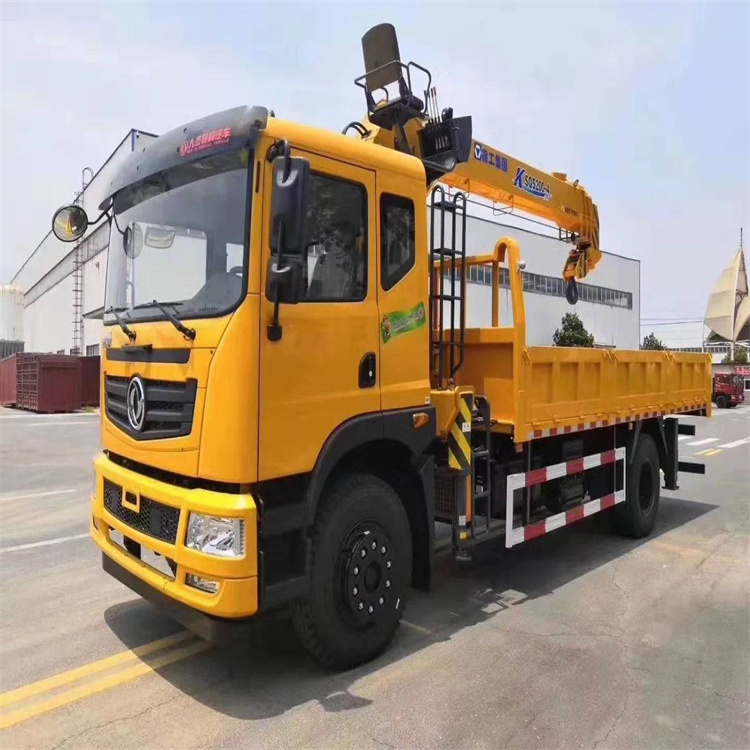 通山附近找一辆随车吊出租