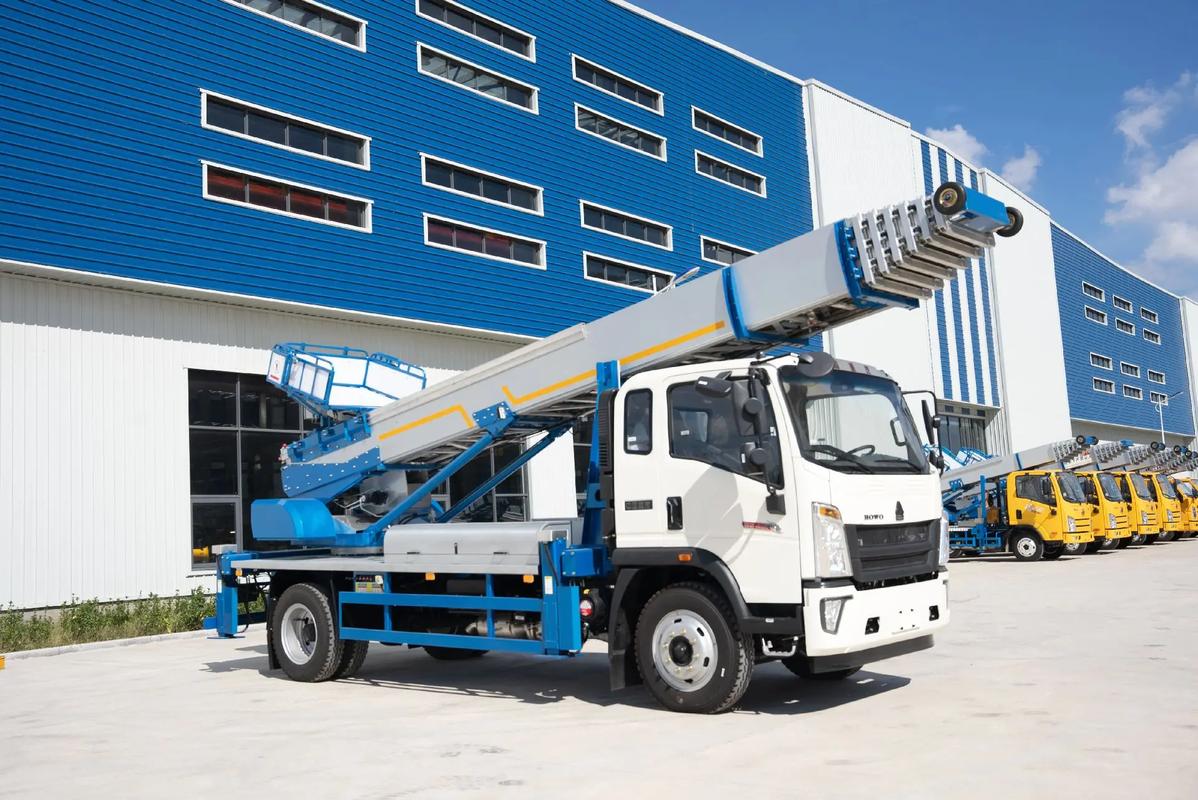 通山出租云梯车高空作业车 建筑垃圾搬运